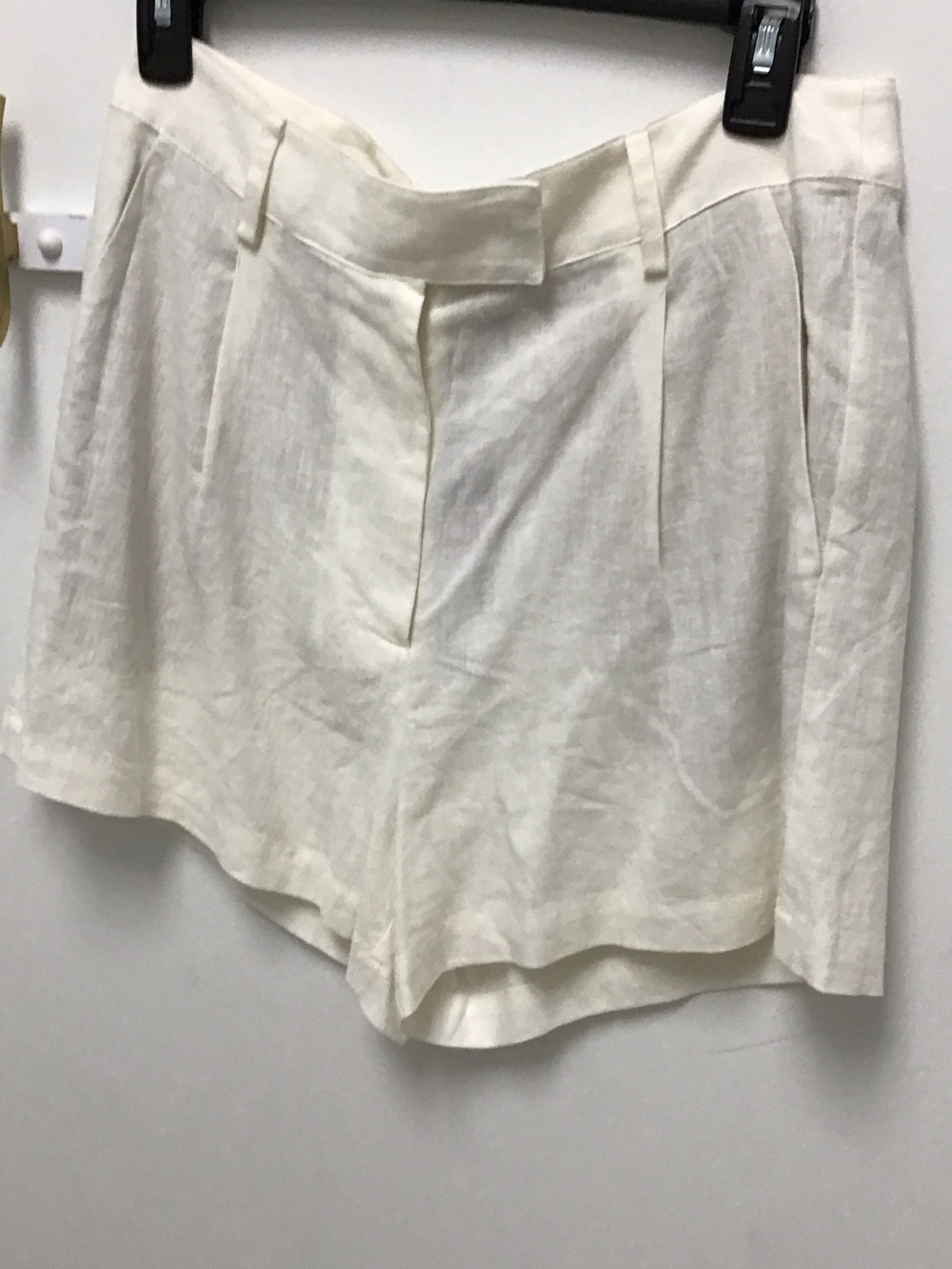 Steve Madden Imelda Women's Cream Pleated High-Rise Shorts